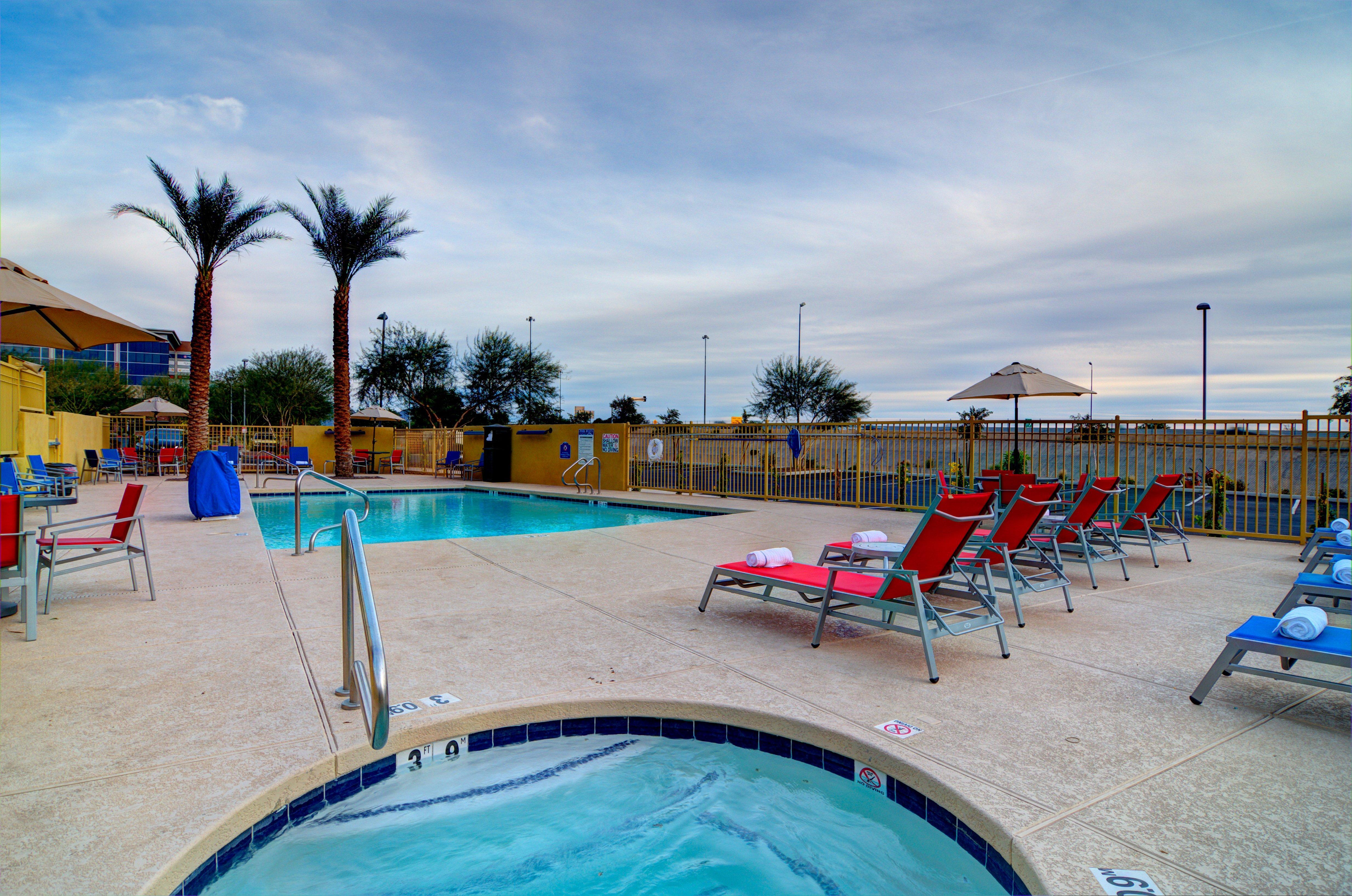 Holiday Inn Express & Suites - Phoenix North - Scottsdale By Ihg Zewnętrze zdjęcie